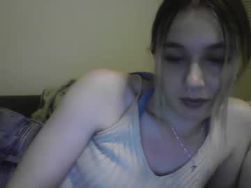 Roxiethefox July 03, 2025 Chaturbate stream image