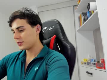 Tylerhuntt__ July 03, 2025 Chaturbate stream image