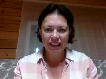 Kiravix July 03, 2025 Chaturbate stream image