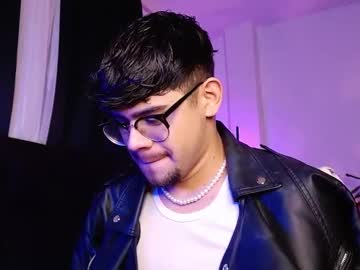 Isaac_Saenz July 04, 2025 Chaturbate stream image