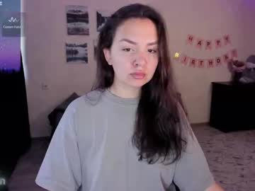 Hotmialovee July 04, 2025 Chaturbate stream image