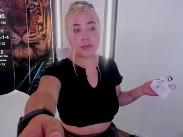 Manuveelez July 04, 2025 Chaturbate stream image