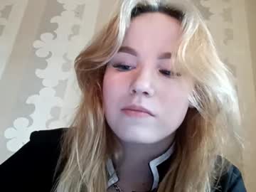 Fluffy_Night_Melt_Hehe July 04, 2025 Chaturbate stream image