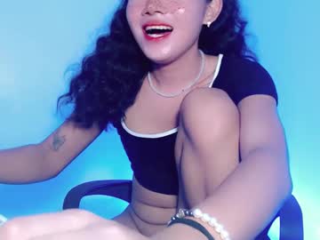 Ur_Caroline18 July 04, 2025 Chaturbate stream image
