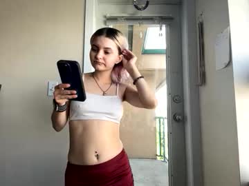 Keafywifiy July 04, 2025 Chaturbate stream image