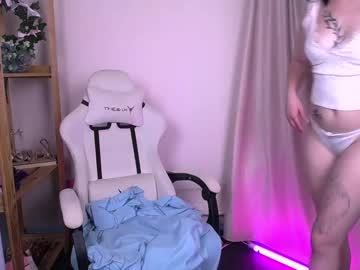 Evelinepearl July 07, 2025 Chaturbate stream image