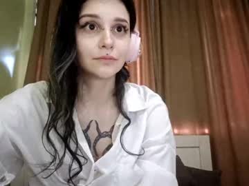 Lynncottingham July 08, 2025 Chaturbate stream image