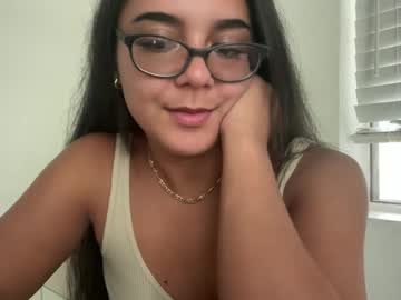 Dafnevalentinax July 08, 2025 Chaturbate stream image