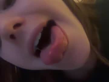 Hellokitten123 July 09, 2025 Chaturbate stream image