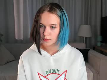 She_Well July 09, 2025 Chaturbate stream image