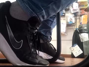 Waltherfeet_ July 09, 2025 Chaturbate stream image