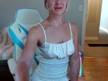 Candicamgirl stream photo from July 10, 2025