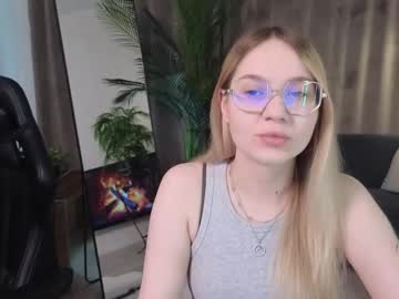 Willd_Floweerr_ July 15, 2025 Chaturbate stream image
