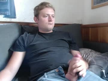 Largebit17 July 15, 2025 Chaturbate stream image