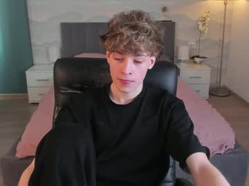 Lovely_Kevin_ July 17, 2025 Chaturbate stream image