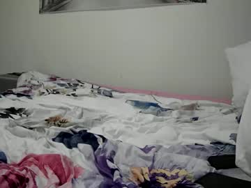Petalsandsin July 17, 2025 Chaturbate stream image