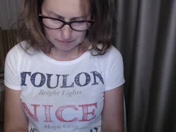Lauraoven1 July 18, 2025 Chaturbate stream image