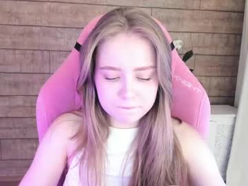 Selinswarovski July 18, 2025 Chaturbate stream image