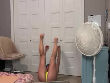 Willowonapillow July 19, 2025 Chaturbate stream image