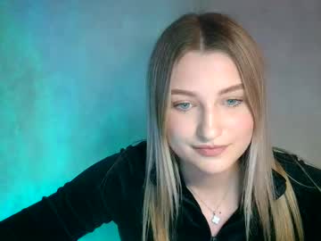 Mia_Moon27 July 19, 2025 Chaturbate stream image