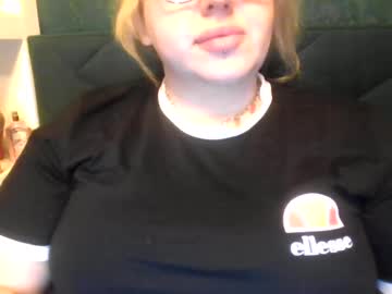 Moi_Rose_Xoxo July 19, 2025 Chaturbate stream image