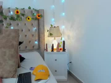 Candiegilson__ July 19, 2025 Chaturbate stream image