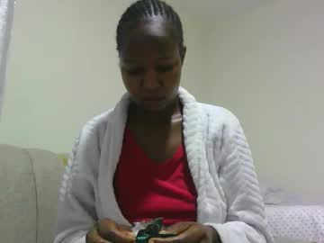Bunnie_Trizah08 July 20, 2025 Chaturbate stream image
