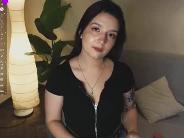 Crimsonbella July 21, 2025 Chaturbate stream image