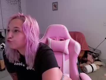Theolivianyx stream photo from July 22, 2025