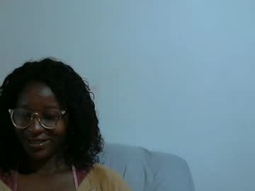 Sluttylaura18 July 23, 2025 Chaturbate stream image