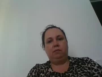 Diannecrunchy stream photo from July 23, 2025