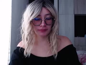 Mariana124_ July 23, 2025 Chaturbate stream image