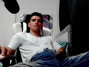 Bergon30 July 24, 2025 Chaturbate stream image