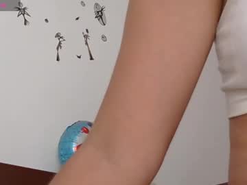 Lunamoon_17 July 28, 2025 Chaturbate stream image