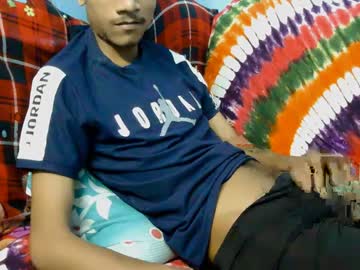 Huntingbearbottom July 30, 2025 Chaturbate stream image
