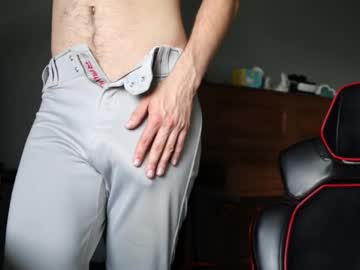 8inofhapiness stream photo from July 30, 2025