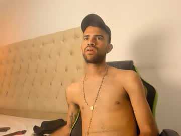 Adri_Sexboy229 August 01, 2025 Chaturbate stream image