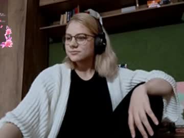 Chelseamaracle August 01, 2025 Chaturbate stream image
