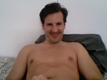 Iyoperro August 02, 2025 Chaturbate stream image
