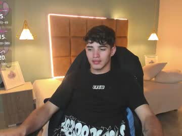Alejootwink August 03, 2025 Chaturbate stream image