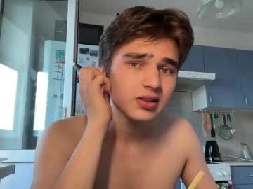 Kris_Robinson August 03, 2025 Chaturbate stream image