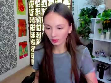 Candy_Me1t August 04, 2025 Chaturbate stream image