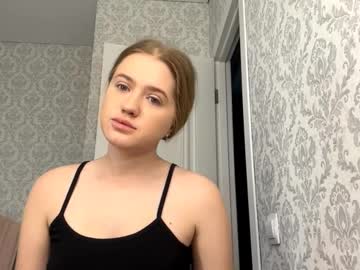 Blondellwoodroof August 04, 2025 Chaturbate stream image