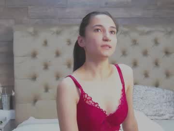 Carolinahart August 04, 2025 Chaturbate stream image