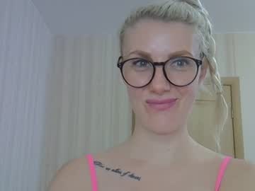 Carry_341 August 04, 2025 Chaturbate stream image