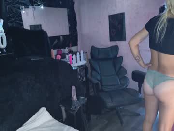 Lonaxoxo August 04, 2025 Chaturbate stream image
