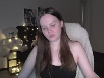 Little__Flowers August 05, 2025 Chaturbate stream image