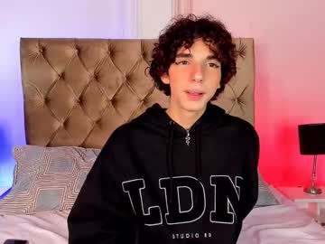 Kore_22 August 05, 2025 Chaturbate stream image