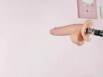 Little_Saray_18 August 05, 2025 Chaturbate stream image