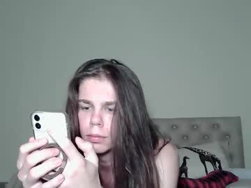 Babyezhen August 05, 2025 Chaturbate stream image